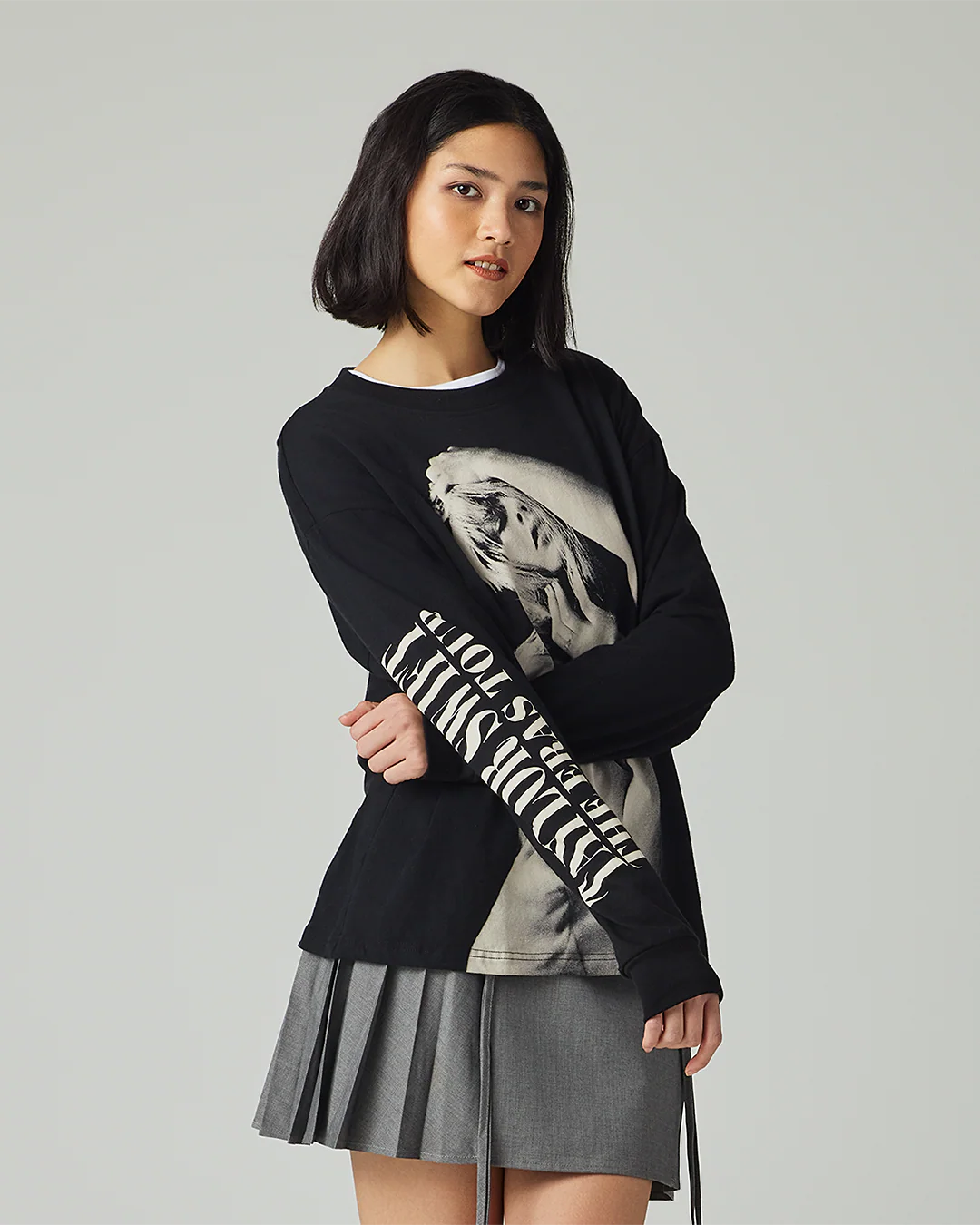 Taylor Swift | The Eras Tour Photo Long Sleeve T-Shirt - Image 5